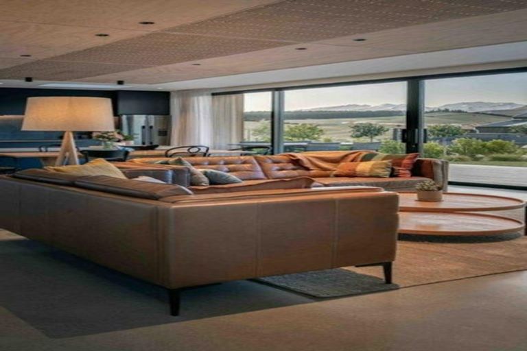 Photo of property in 14 Robrosa Street, Wanaka, 9305