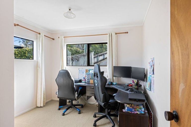 Photo of property in 10a Stillwater Crescent, Stillwater, Silverdale, 0993