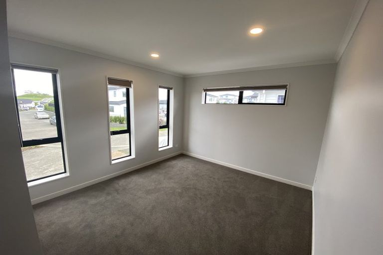 Photo of property in 26 Bine Crescent, Orewa, 0931