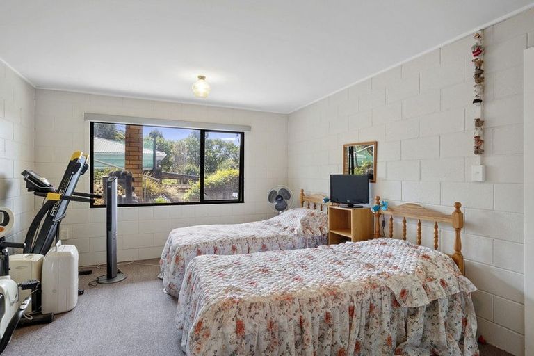 Photo of property in 5 Whakapaki Street, Urenui, 4375