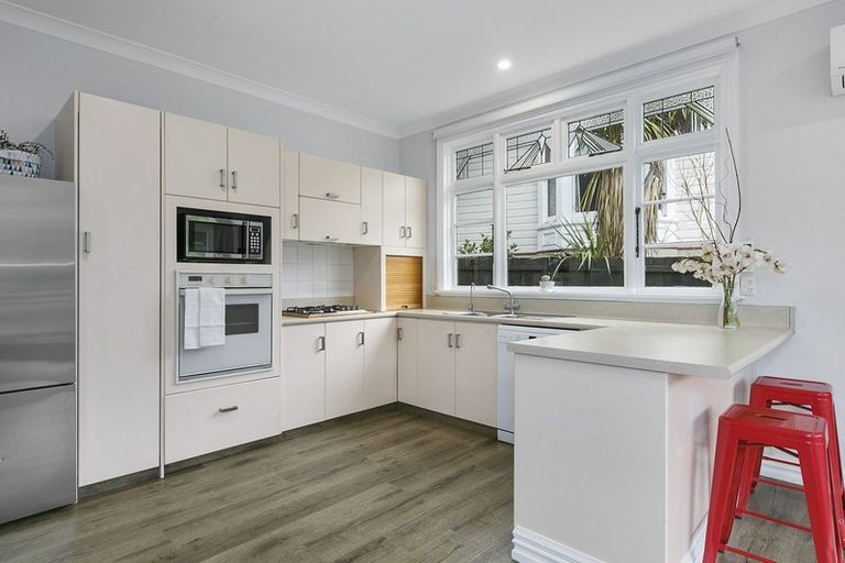 Photo of property in 11 Alison Crescent, Belleknowes, Dunedin, 9011
