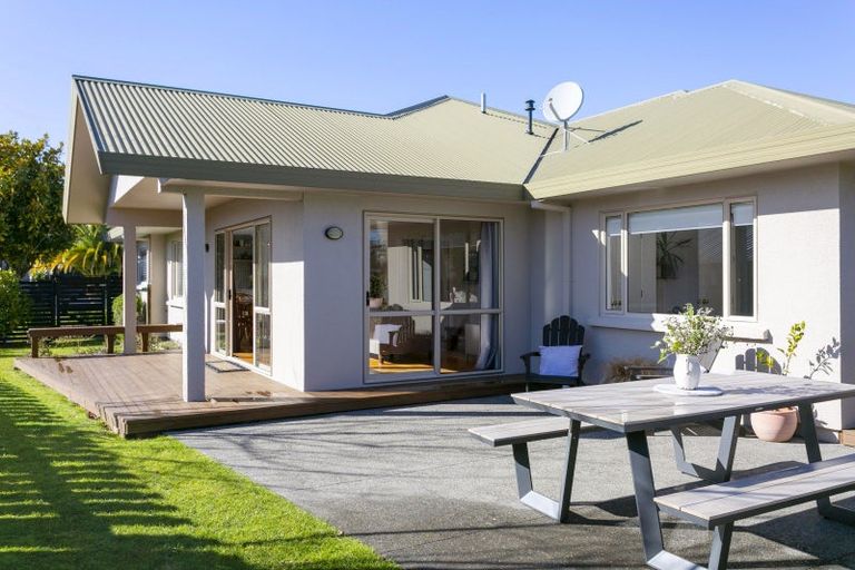 Photo of property in 54 Arrowsmith Avenue, Waipahihi, Taupo, 3330