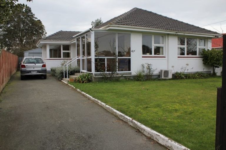 Photo of property in 32 Cranbrook Avenue, Burnside, Christchurch, 8053