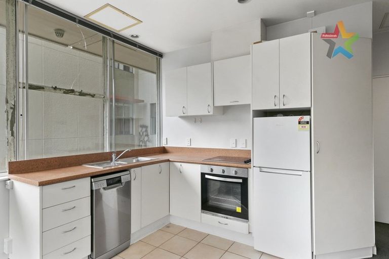 Photo of property in Terrace Tower Apartments, 2f/126 The Terrace, Wellington Central, Wellington, 6011