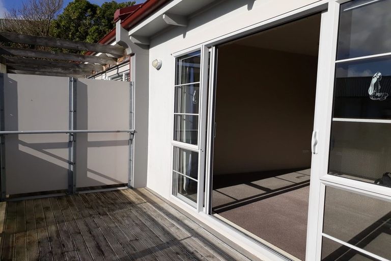 Photo of property in Monterey Apartments, 19/232 Middleton Road, Glenside, Wellington, 6037