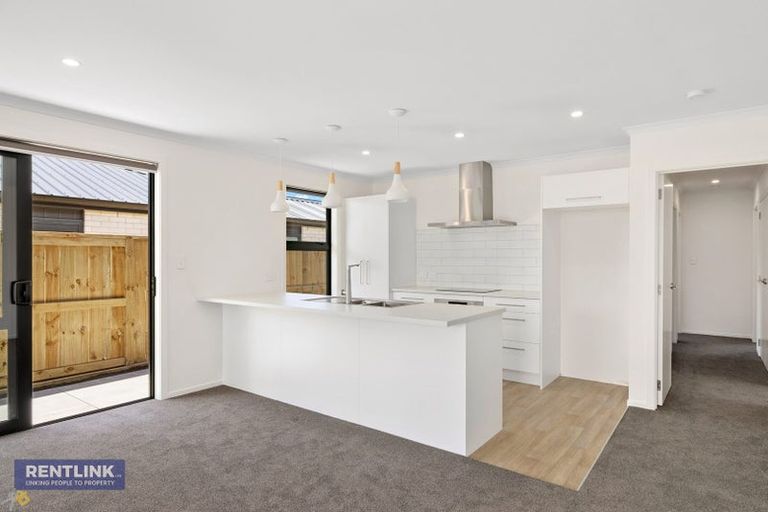 Photo of property in 30 Oioi Lane, Poike, Tauranga, 3112