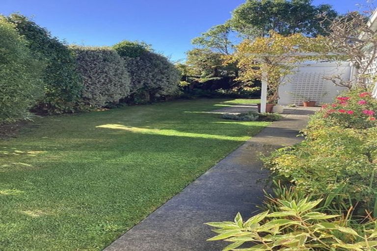 Photo of property in 1/73a Garreg Road, Bryndwr, Christchurch, 8052