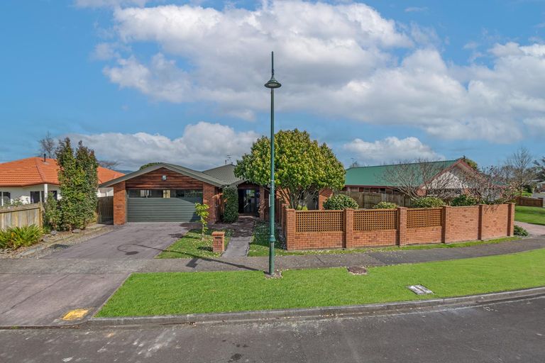 Photo of property in 7 Strachan Way, Highbury, Palmerston North, 4412