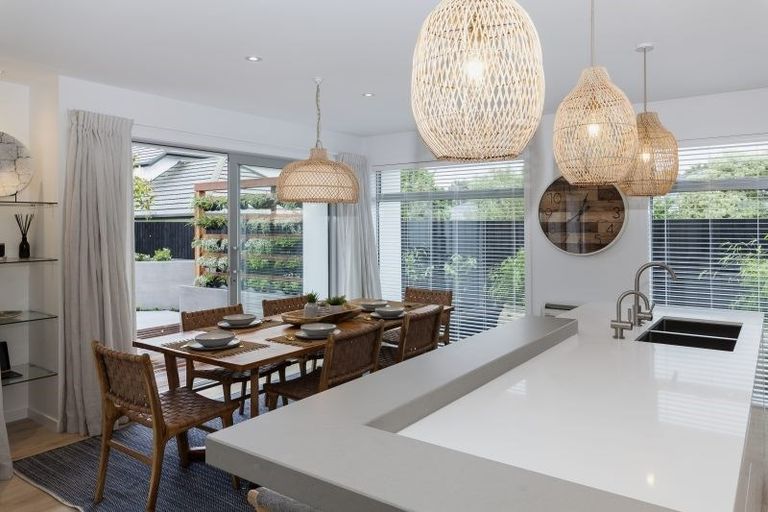 Photo of property in 587 Madras Street, St Albans, Christchurch, 8014