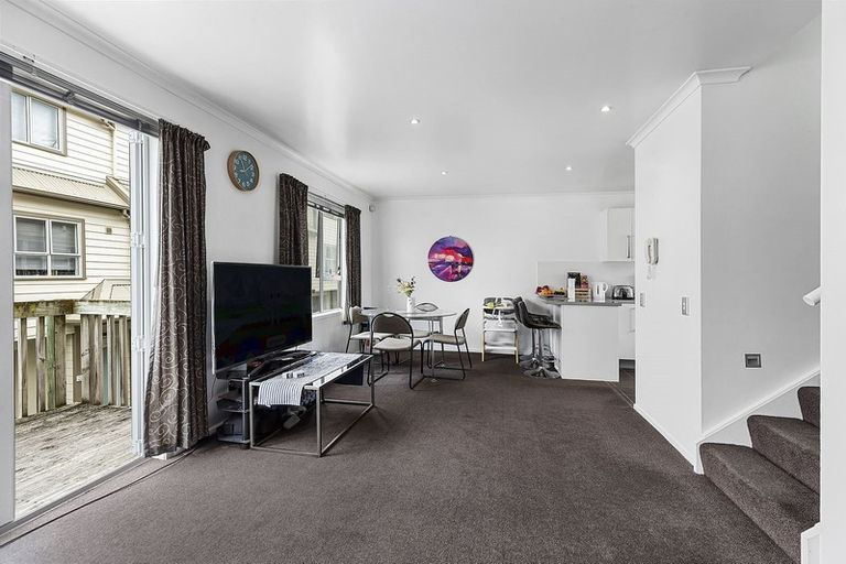 Photo of property in 7/60 Owen Street, Newtown, Wellington, 6021