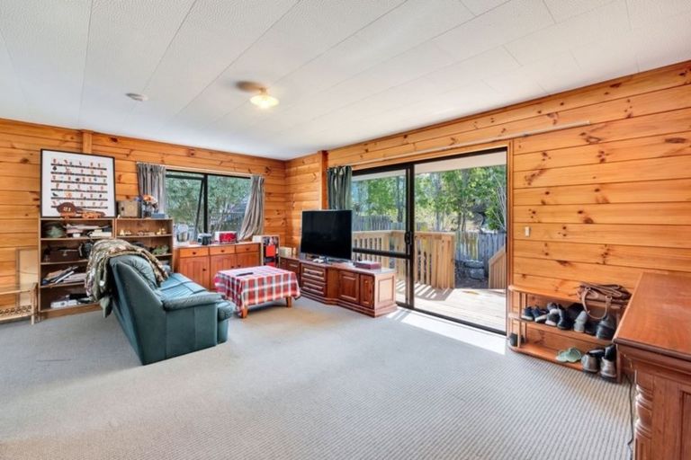 Photo of property in 10a Halberg Street, Glenfield, Auckland, 0629