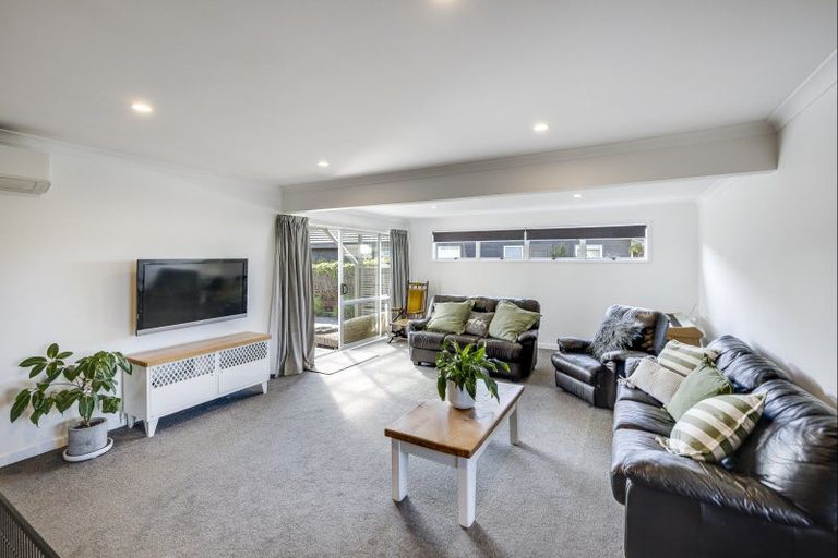 Photo of property in 13 Holyrood Street, Taradale, Napier, 4112