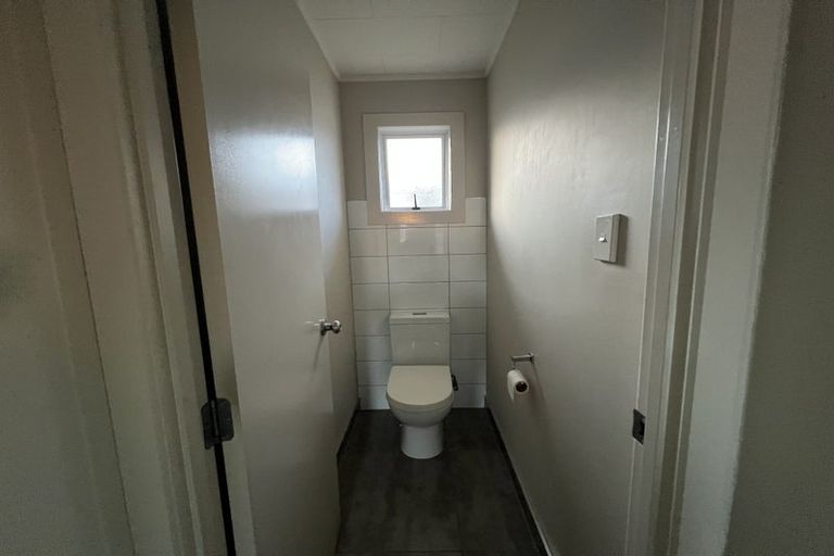 Photo of property in 230 Triangle Road, Massey, Auckland, 0614