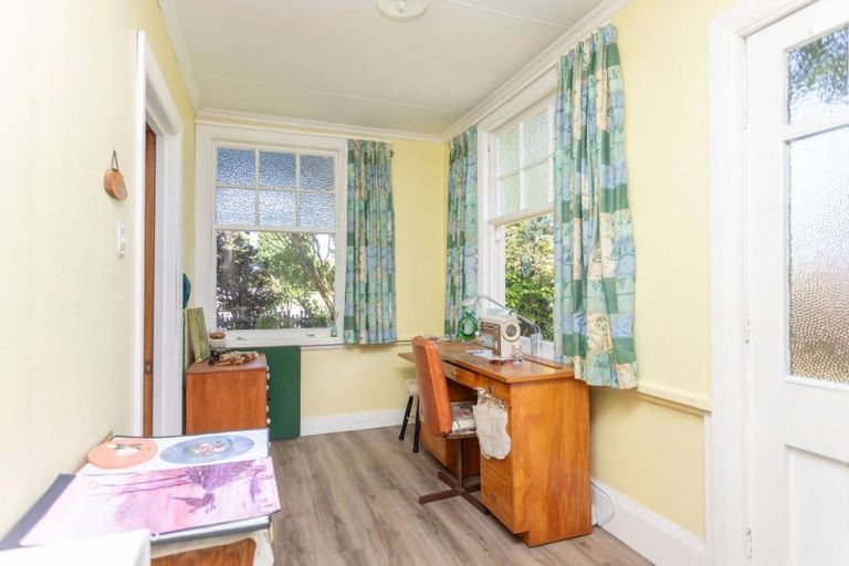 Photo of property in 3 Gordon Street, Dannevirke, 4930