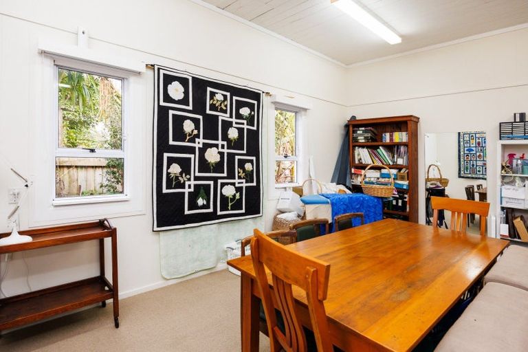 Photo of property in 3 Worsfold Lane, Terrace End, Palmerston North, 4410