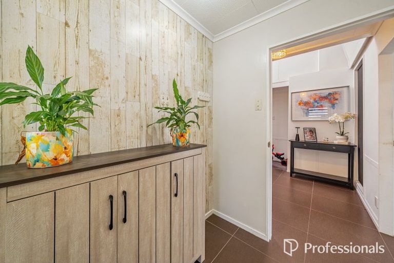 Photo of property in 110 Holborn Drive, Stokes Valley, Lower Hutt, 5019