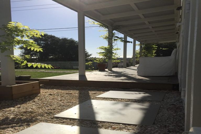 Photo of property in 10 Kauri Road, Stanmore Bay, Whangaparaoa, 0932