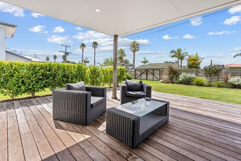 Photo of property in 15 Puroto Place, One Tree Point, 0118