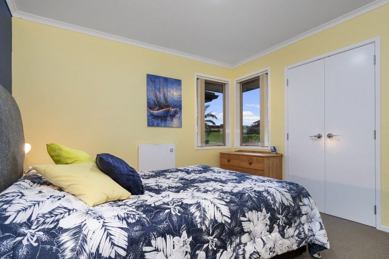 Photo of property in 10 Haden Place, Omokoroa, 3114