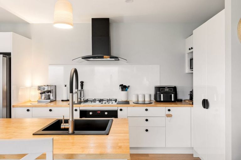 Photo of property in 225 Wheatstone Road, Wainui, Gisborne, 4073