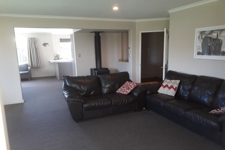 Photo of property in 71 North Terrace, Darfield, 7510