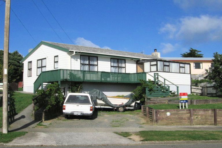 Photo of property in 101 Matatiro Street, Titahi Bay, Porirua, 5022