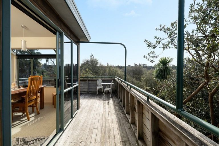 Photo of property in 7 Lagoon Place, Poike, Tauranga, 3112