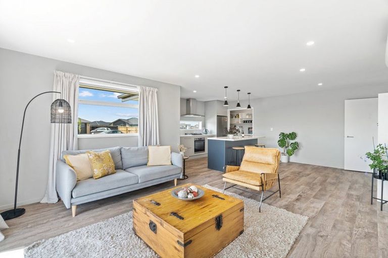 Photo of property in 41 Drylands Drive, Rolleston, 7614