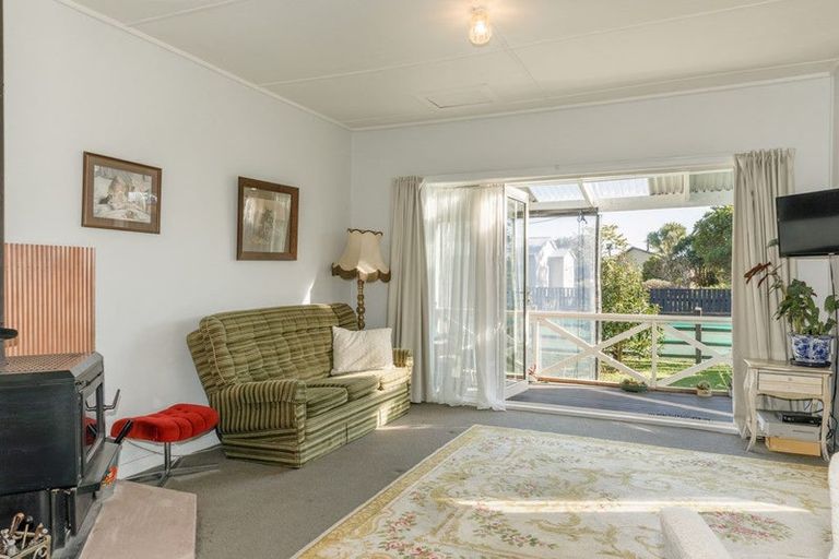 Photo of property in 2 Curtis Street, Hector, 7822