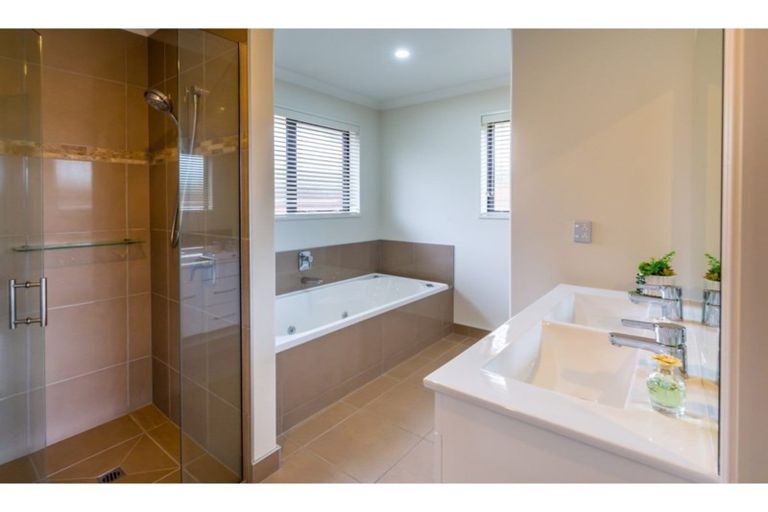 Photo of property in 39 Mariposa Crescent, Aidanfield, Christchurch, 8025