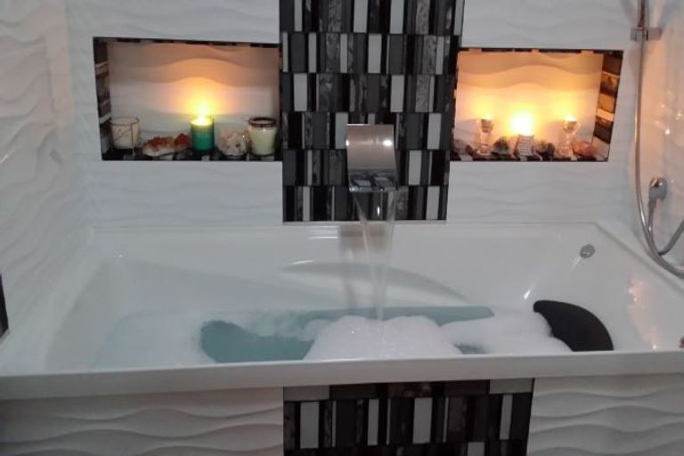 Photo of property in 17 Clinton Street, Fitzroy, New Plymouth, 4312