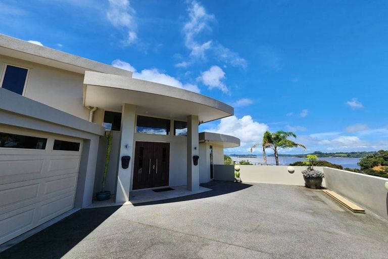 Photo of property in 71-73 Doves Bay Road, Kerikeri, 0294