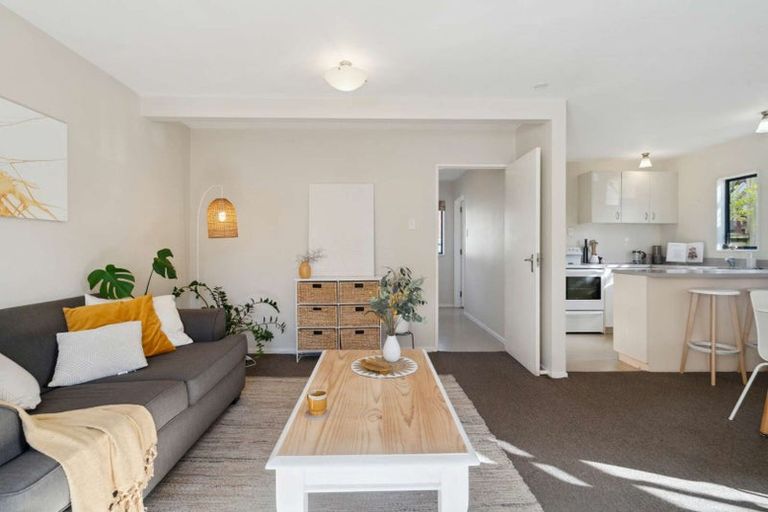 Photo of property in 5/70 Waiwhetu Road, Waiwhetu, Lower Hutt, 5010