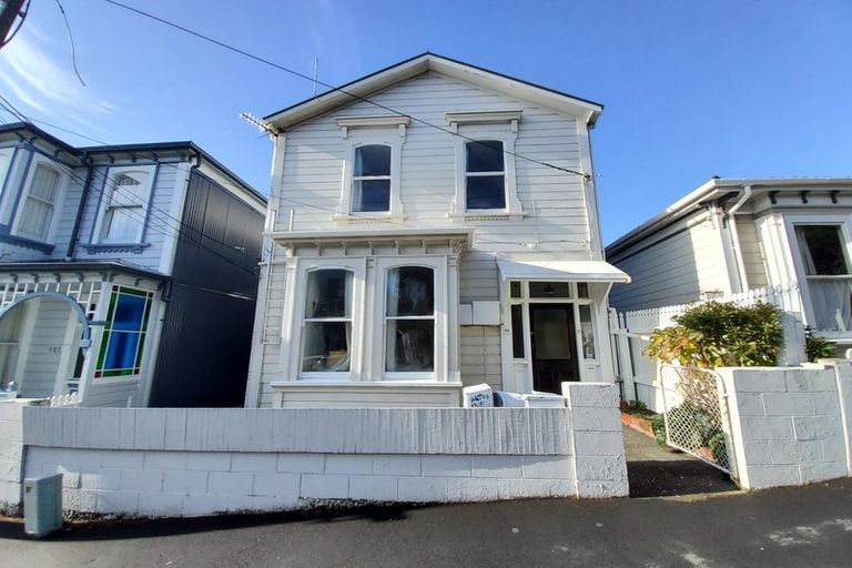 Photo of property in 129 Tasman Street, Mount Cook, Wellington, 6021