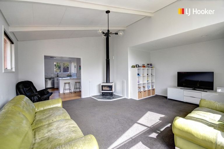 Photo of property in 7 Kinmont Crescent, Kinmont Park, Mosgiel, 9024