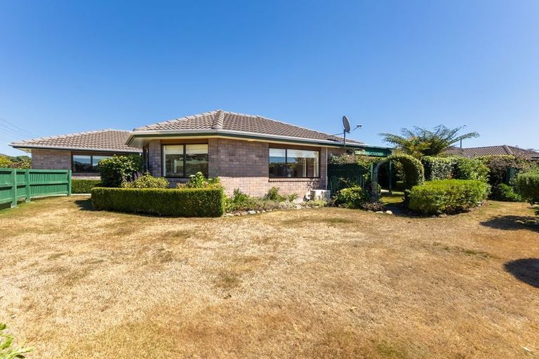 Photo of property in 86 Parata Street, Waikanae, 5036