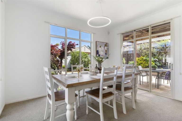 Photo of property in 5 Kentia Way, Somerville, Auckland, 2014