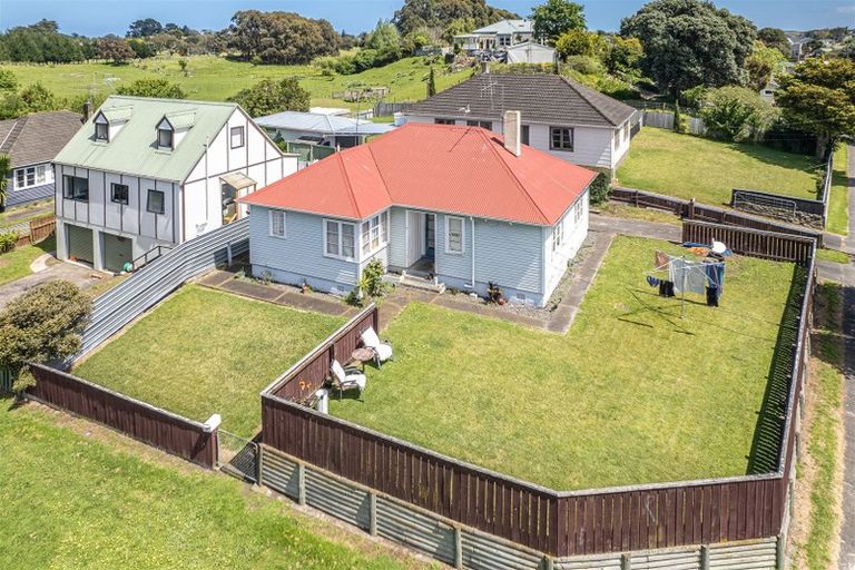 Photo of property in 2 Brooking Street, Tawhero, Whanganui, 4501
