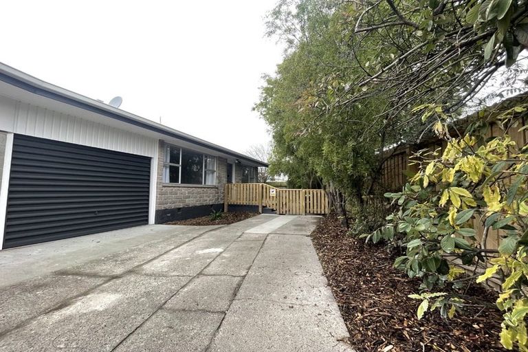 Photo of property in 2/572 Pages Road, Bexley, Christchurch, 8061