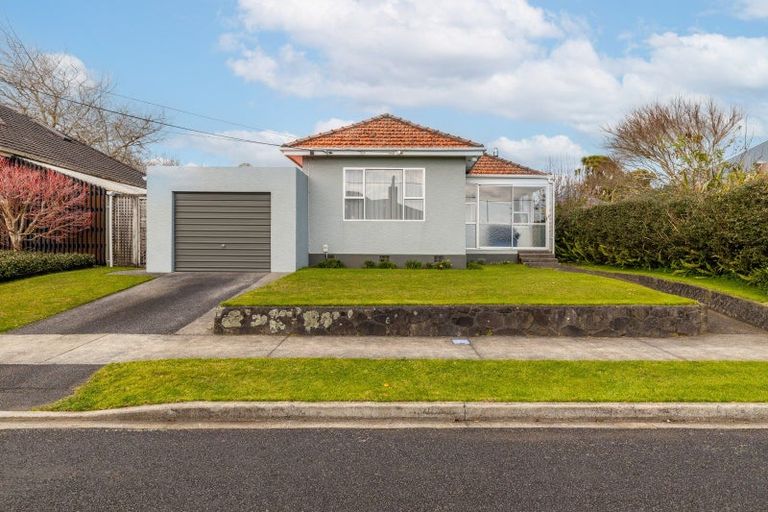 Photo of property in 8 Turi Street, Welbourn, New Plymouth, 4312