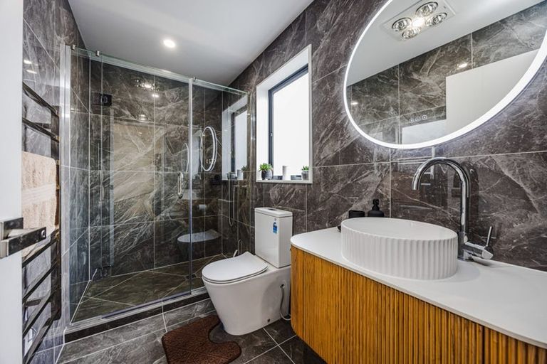 Photo of property in 16d Balgowan Terrace, Conifer Grove, Takanini, 2112