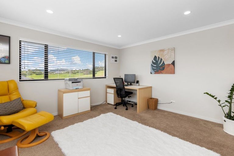 Photo of property in 60 Harvest Avenue, Orewa, 0931