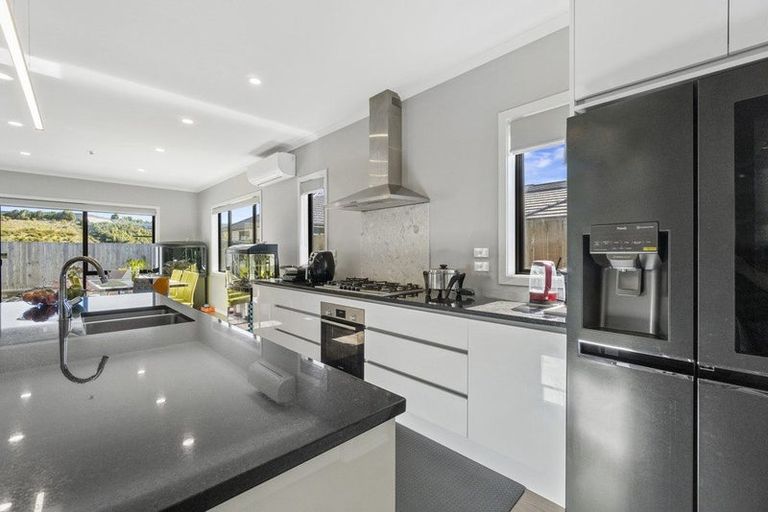 Photo of property in 15 Waikaka Place, Rototuna North, Hamilton, 3210