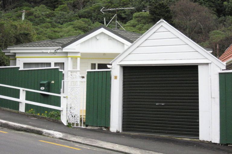Photo of property in 30 Duncan Terrace, Kilbirnie, Wellington, 6022