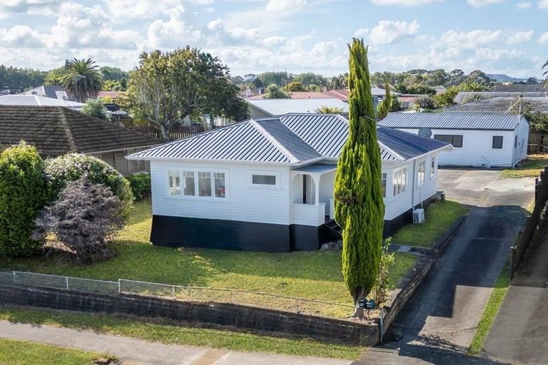 Photo of property in 222 East Tamaki Road, Otara, Auckland, 2023