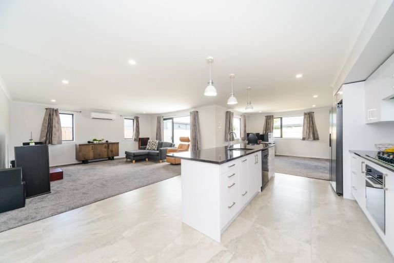 Photo of property in 94 James Line, Kelvin Grove, Palmerston North, 4414