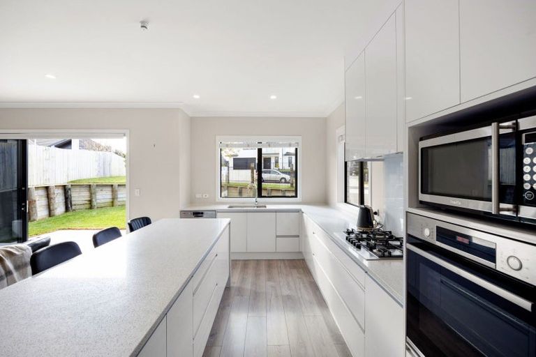 Photo of property in 10 Kapua Crescent, Rototuna North, Hamilton, 3210