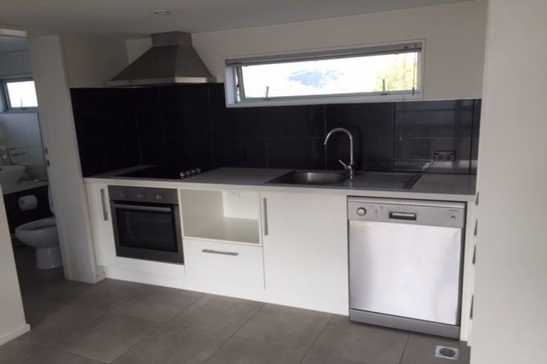 Photo of property in 43 Grafton Street, Waltham, Christchurch, 8011