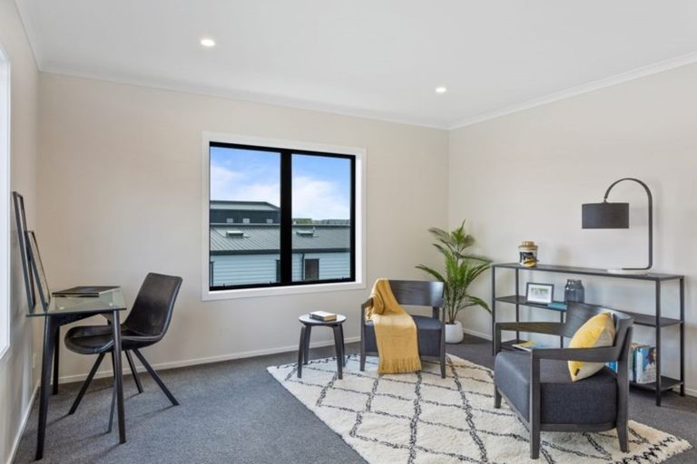 Photo of property in 61 Mapou Road, Hobsonville, Auckland, 0616