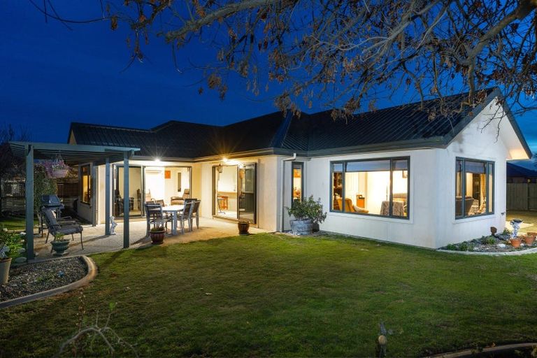 Photo of property in 8 Farnham Drive, Springlands, Blenheim, 7201